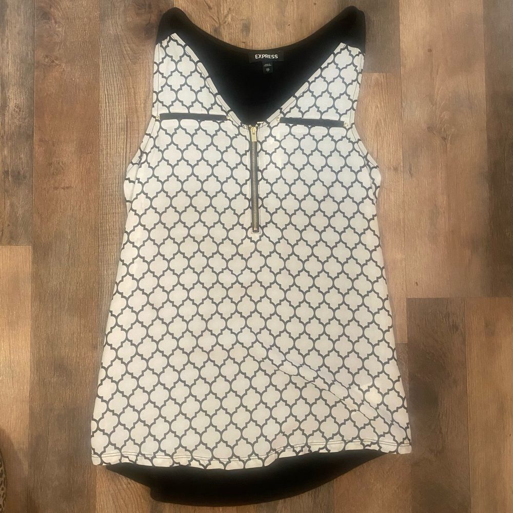 - Express dressy‎ tank size xs